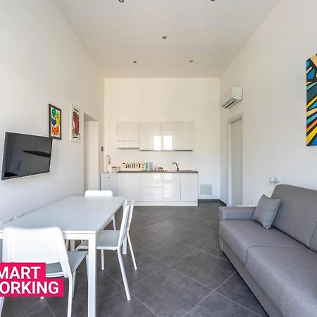 Apartments La Cala By Wonderful Italy ปาแลร์โม ภายนอก รูปภาพ