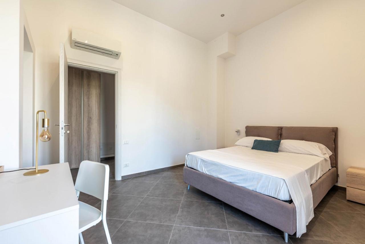 Apartments La Cala By Wonderful Italy ปาแลร์โม ภายนอก รูปภาพ